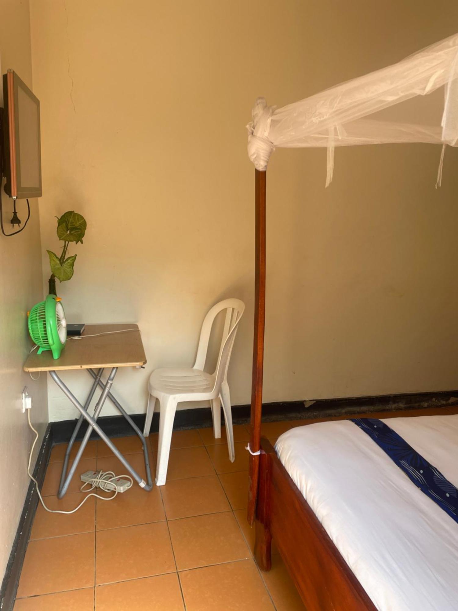 Suba Motel Kihihi Exterior photo