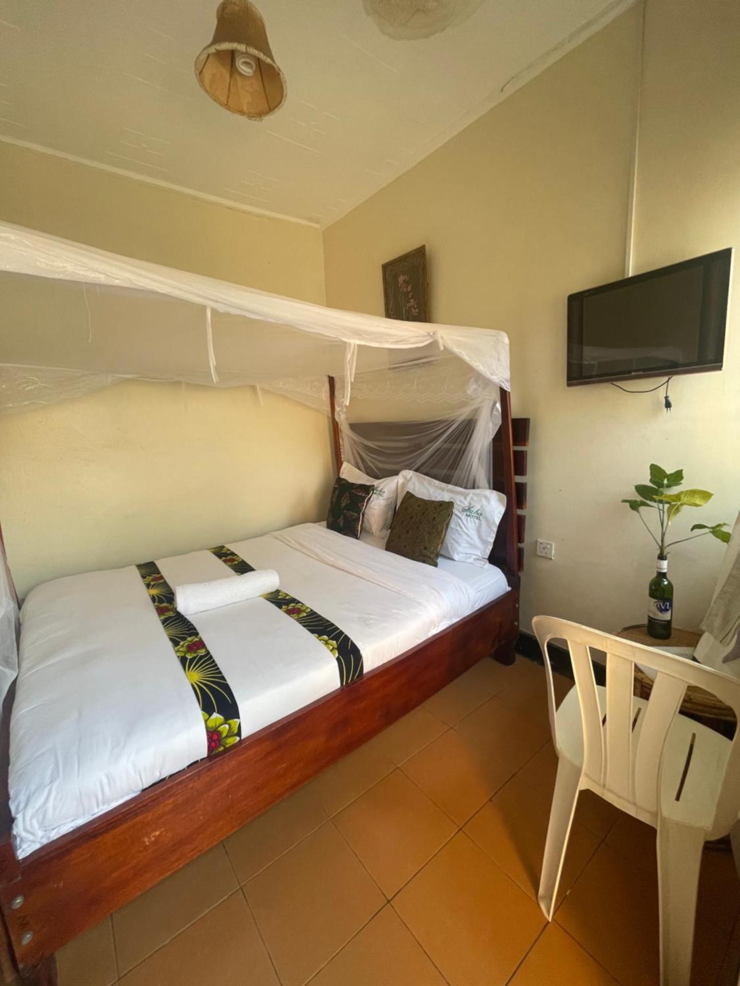 Suba Motel Kihihi Exterior photo